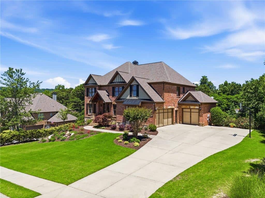 Listing photo 1