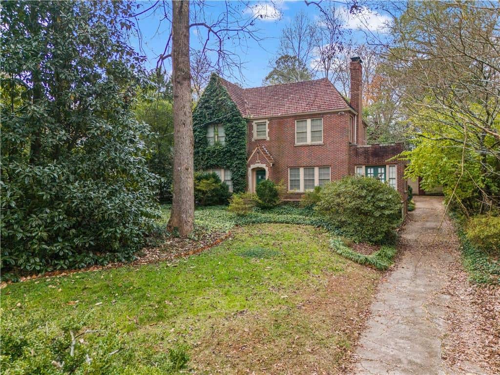 Listing photo 1