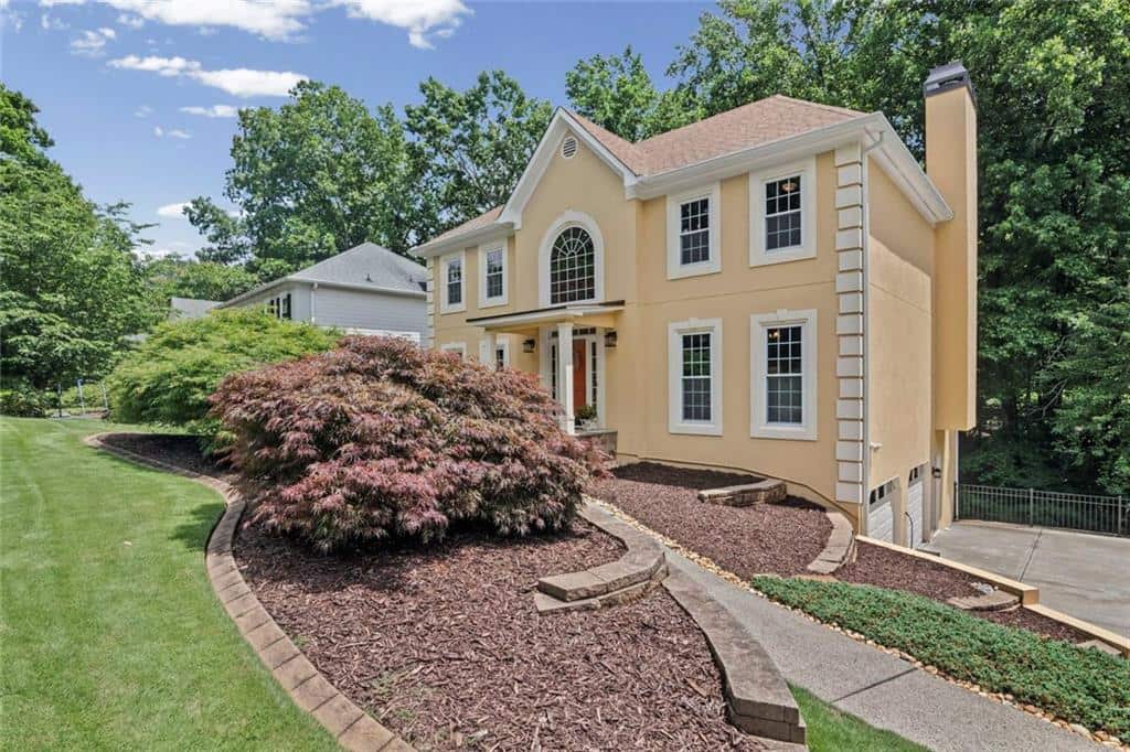Listing photo 1