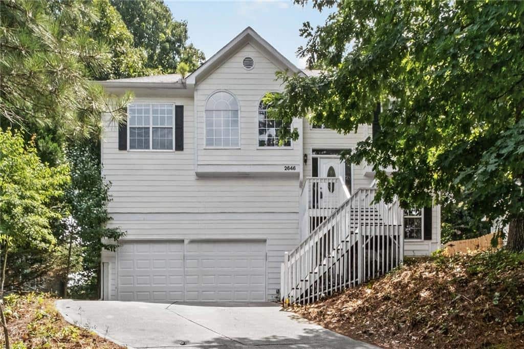 Listing photo 1