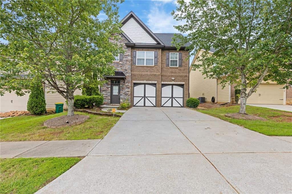Listing photo 1