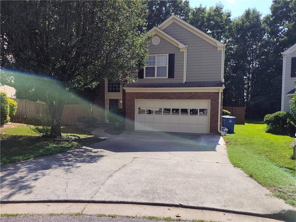 Listing photo 1