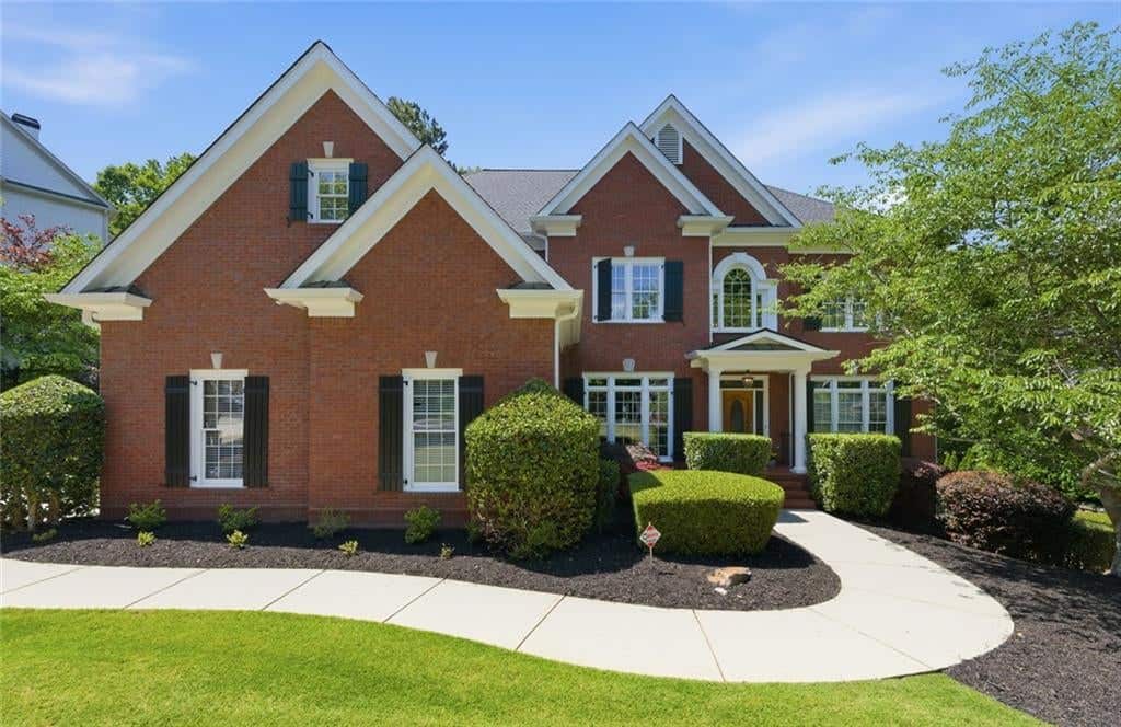 Listing photo 1