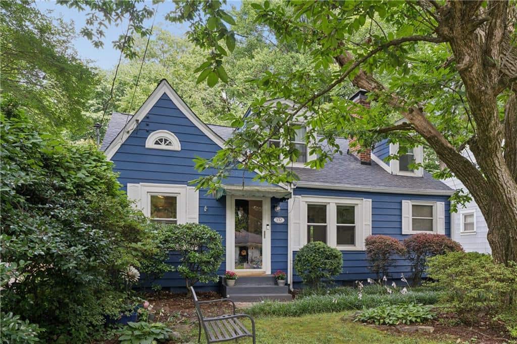 Listing photo 1