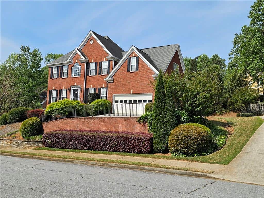 Listing photo 1