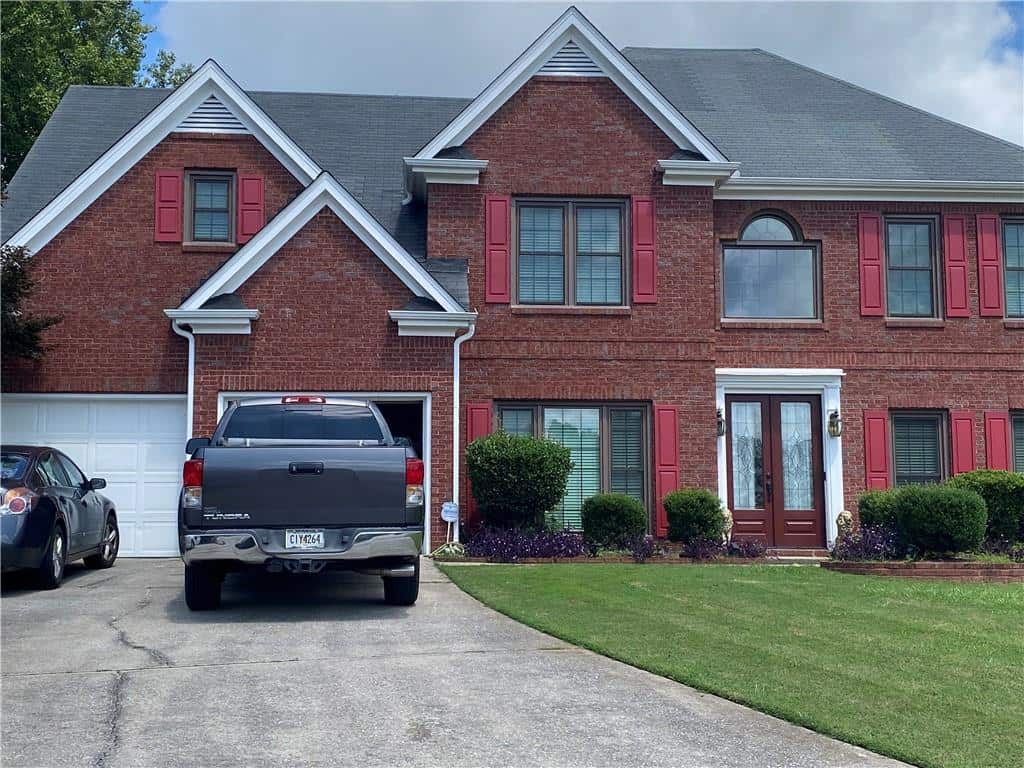 Listing photo 1