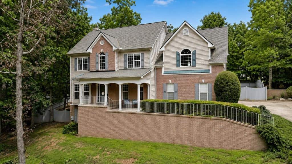 Listing photo 1