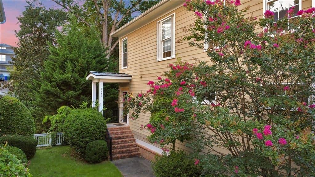Listing photo 1
