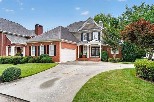 Listing photo 1