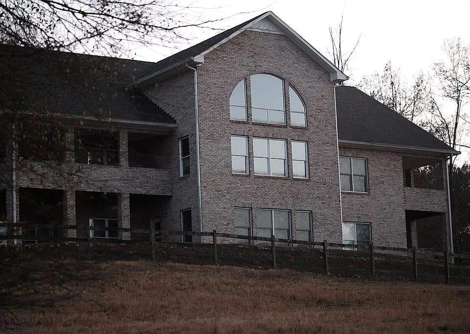 Listing photo 1