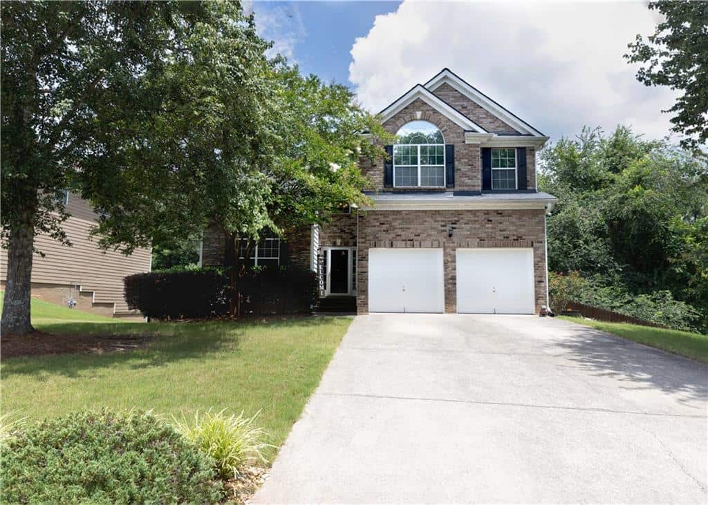 Listing photo 1