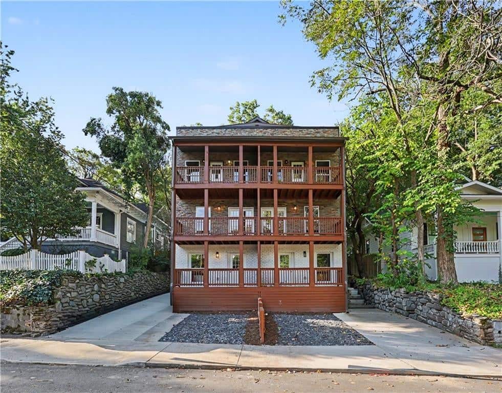 Listing photo 1