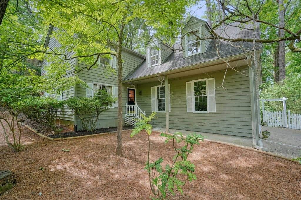 Listing photo 1