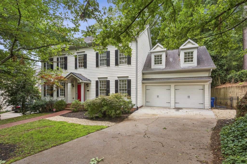Listing photo 1