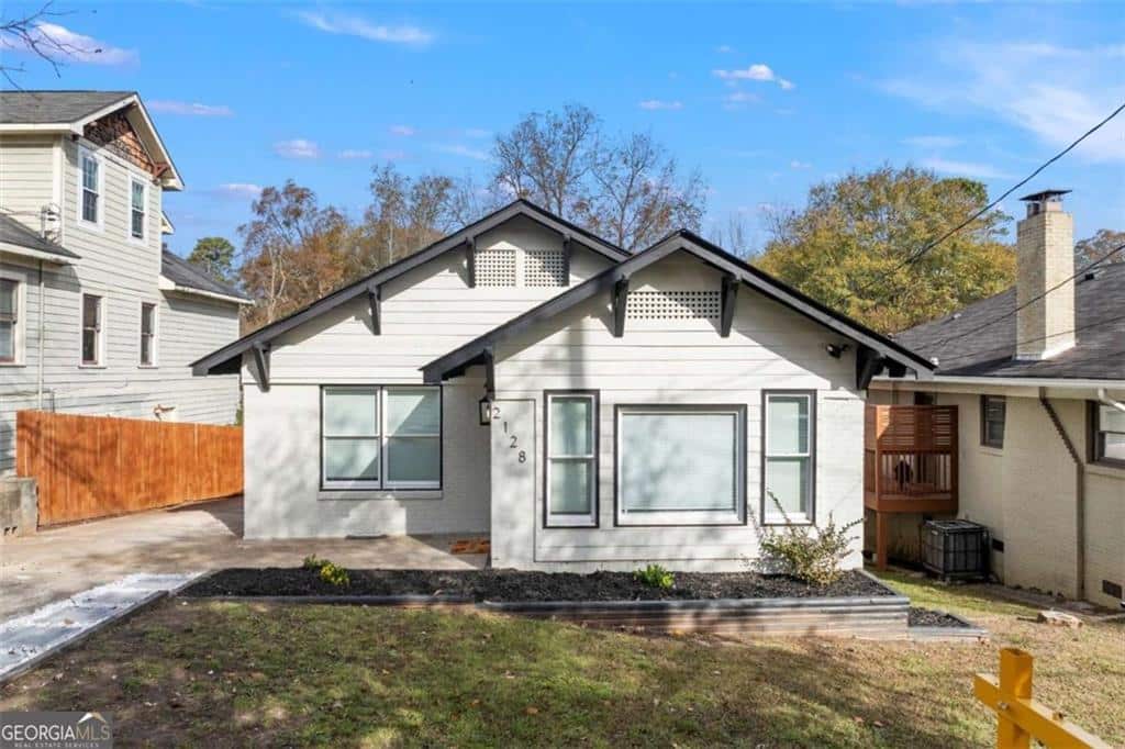 Listing photo 1