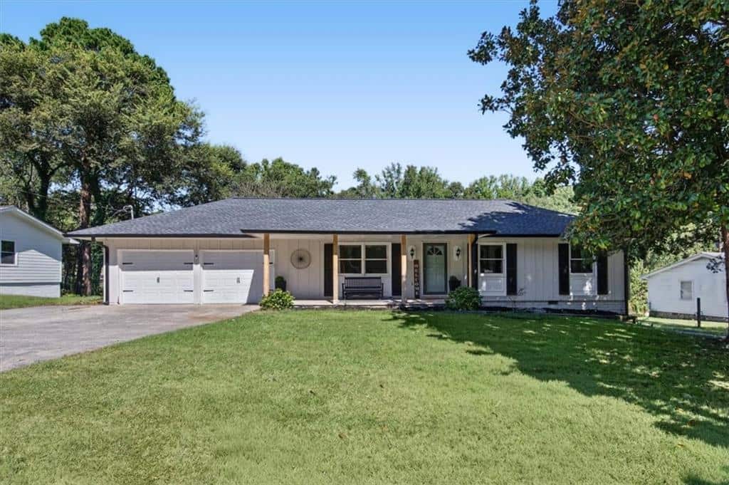 Listing photo 1