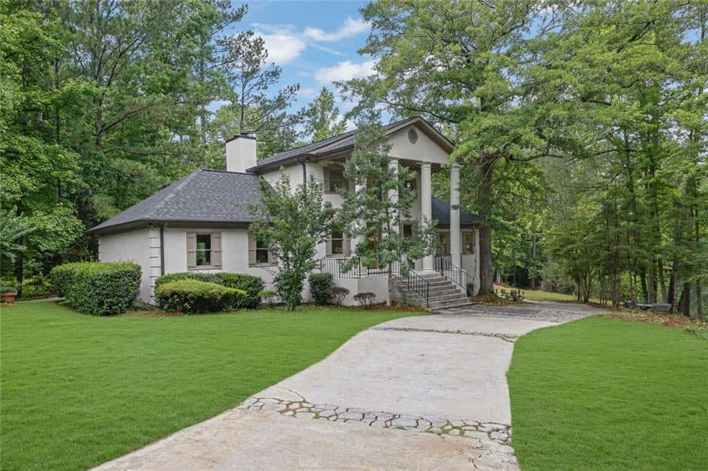 Listing photo 1