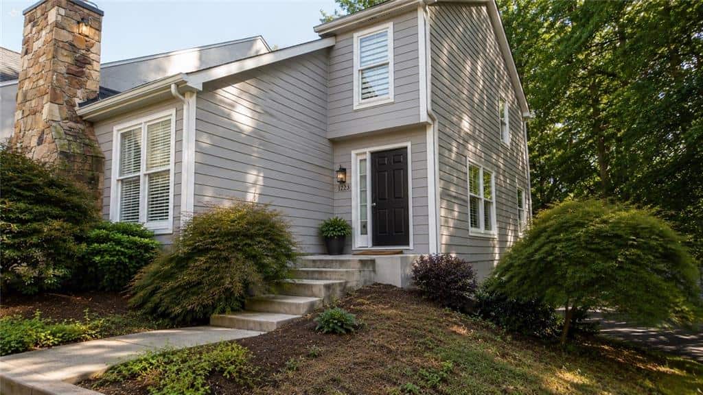 Listing photo 1