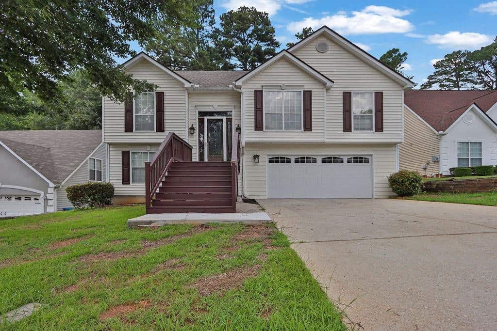 Listing photo 1