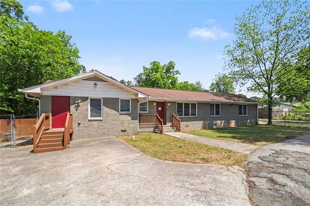 Listing photo 1