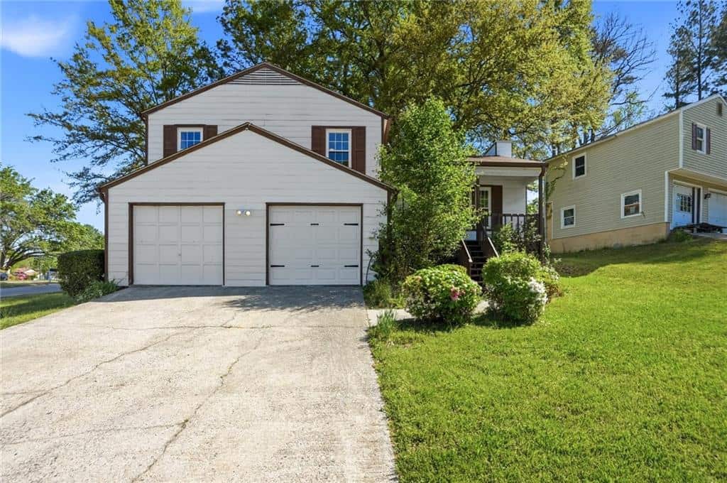 Listing photo 1