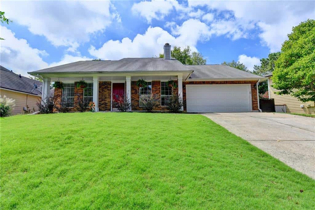 Listing photo 1