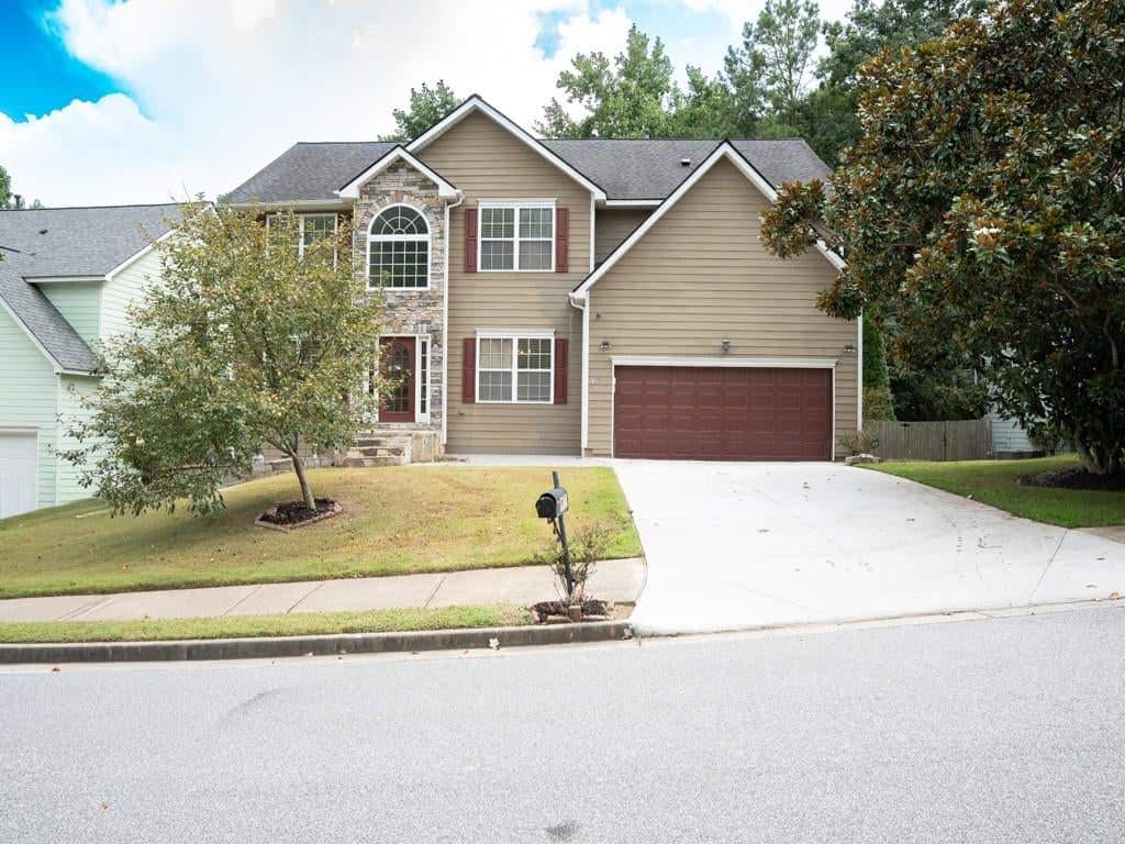 Listing photo 1