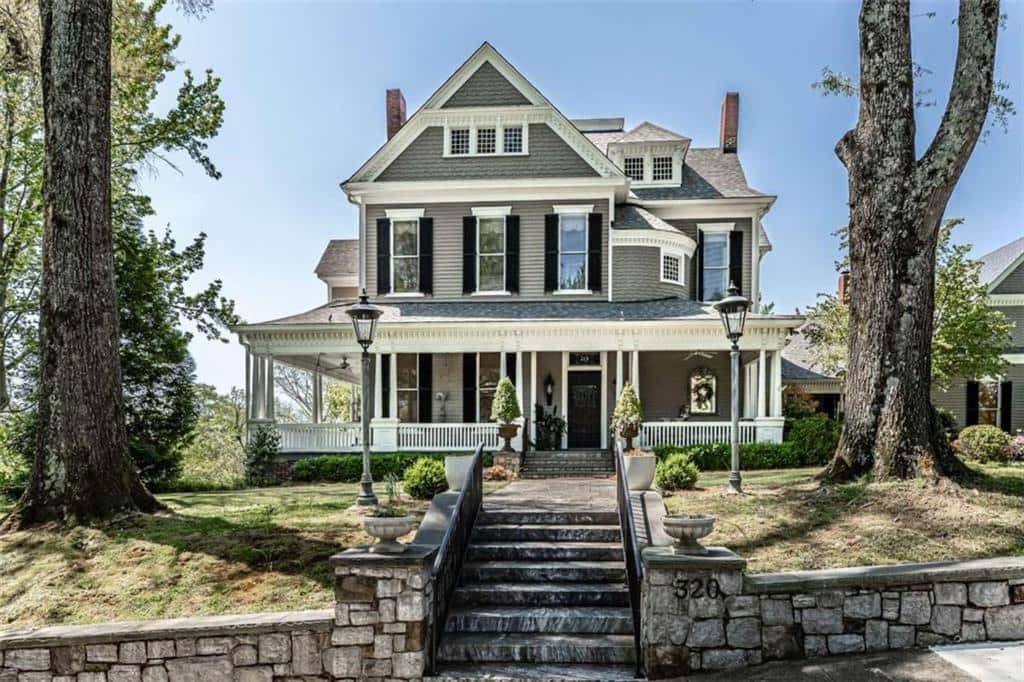 Listing photo 1