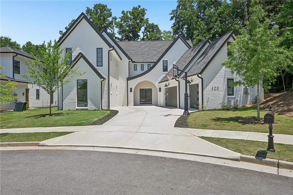 Listing photo 1