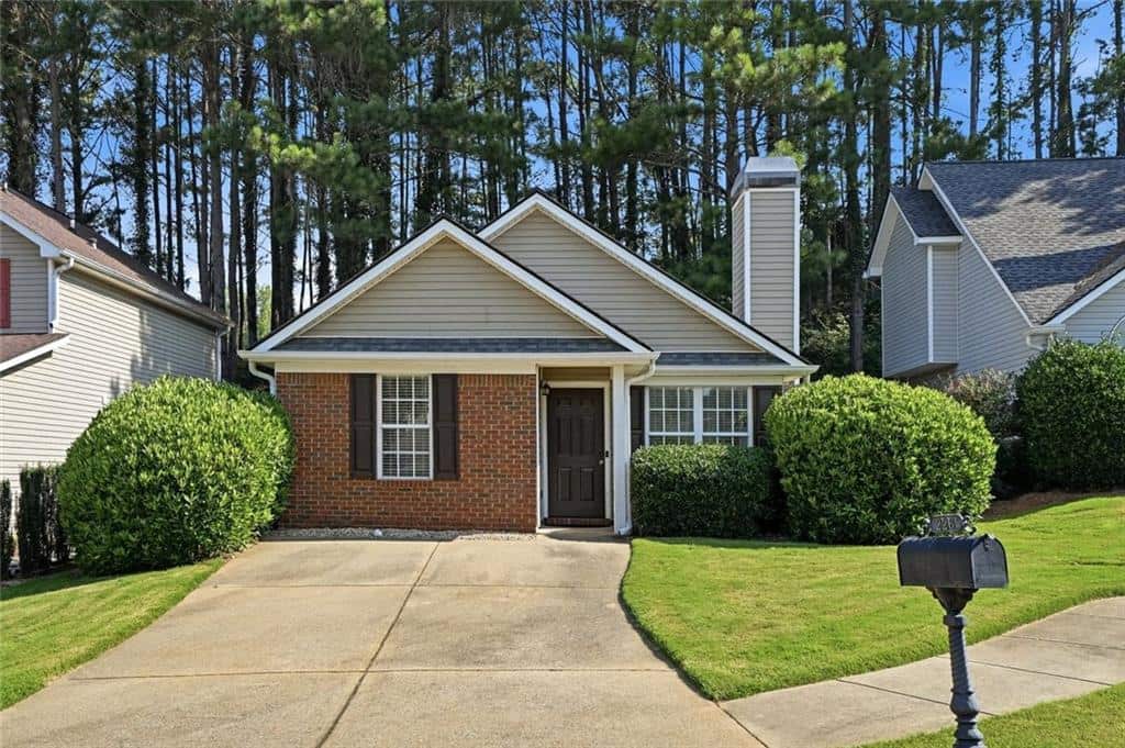 Listing photo 1