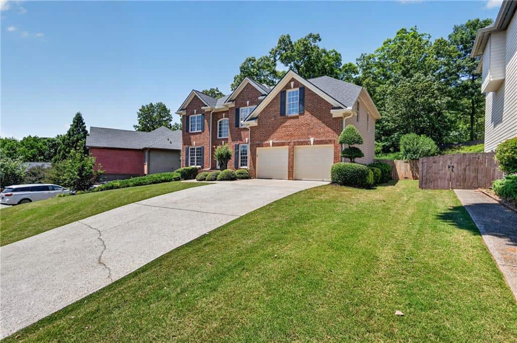 Listing photo 1