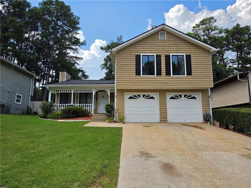 Listing photo 1