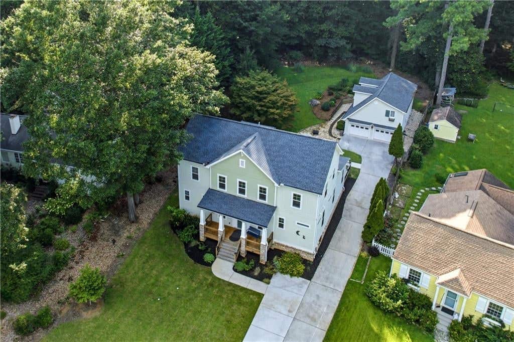 Listing photo 1