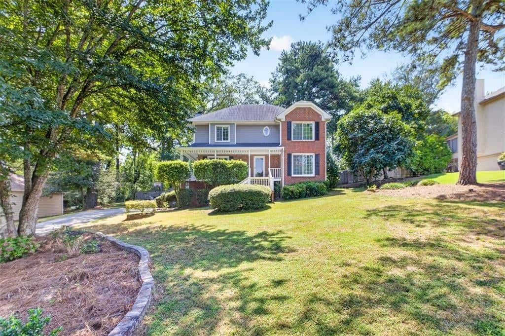 Listing photo 1