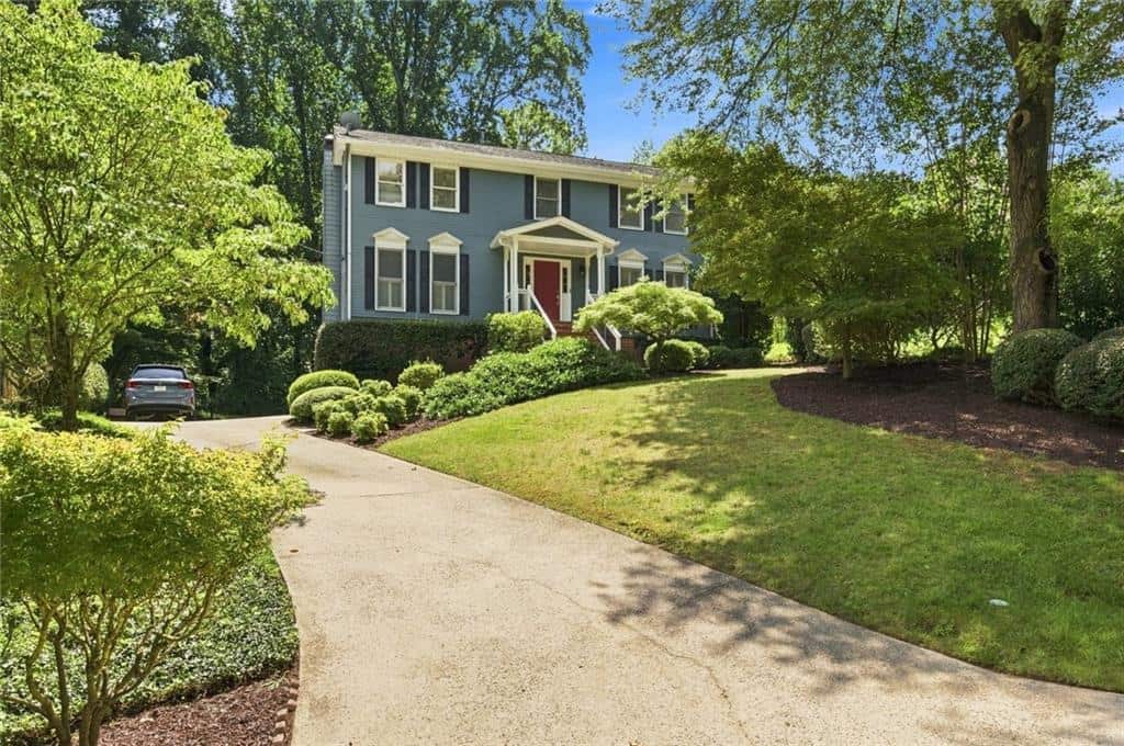 Listing photo 1