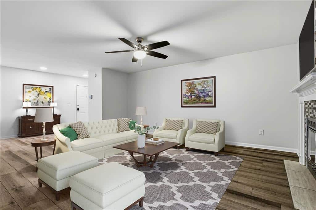 Listing photo 1