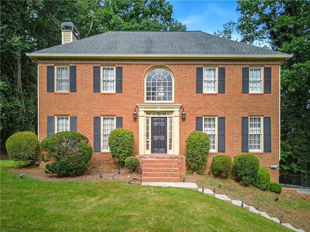 Listing photo 1