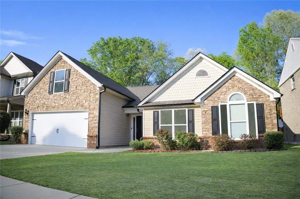 Listing photo 1