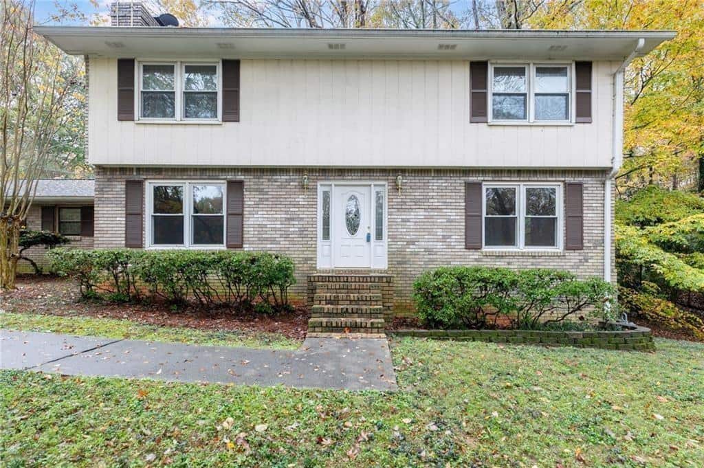 Listing photo 1