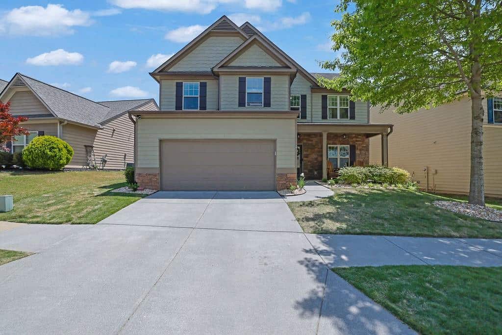 Listing photo 1