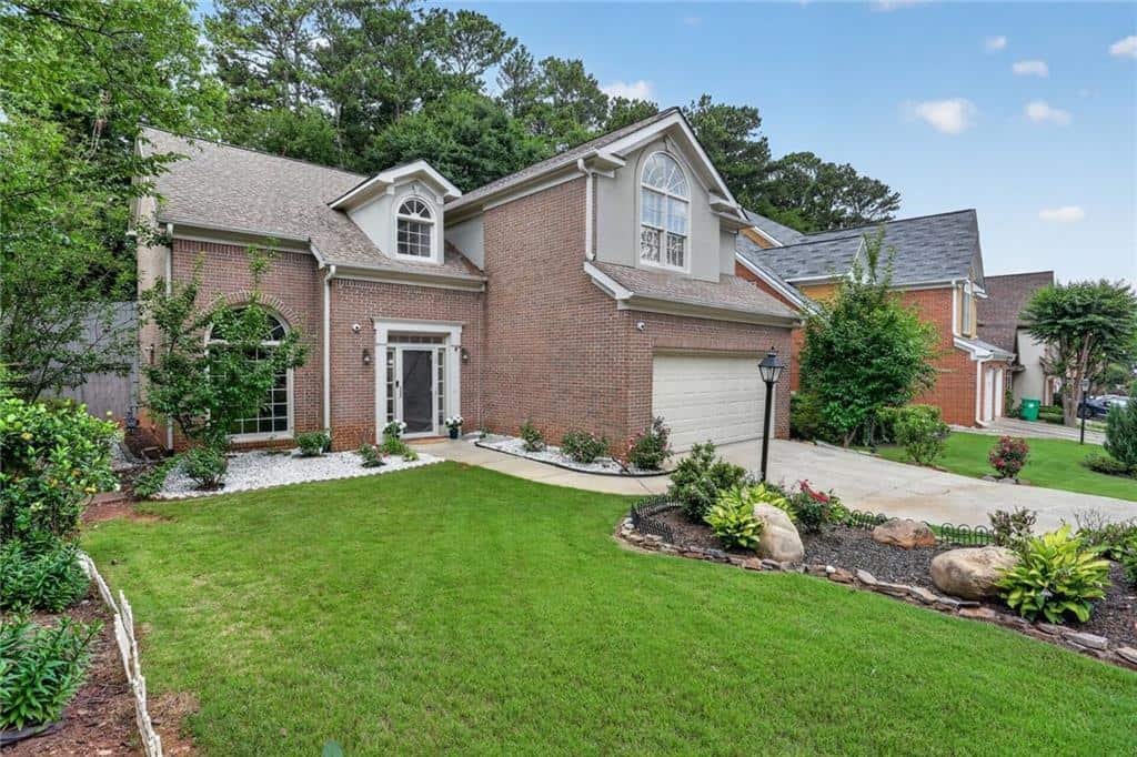 Listing photo 1
