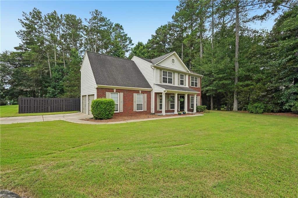 Listing photo 1