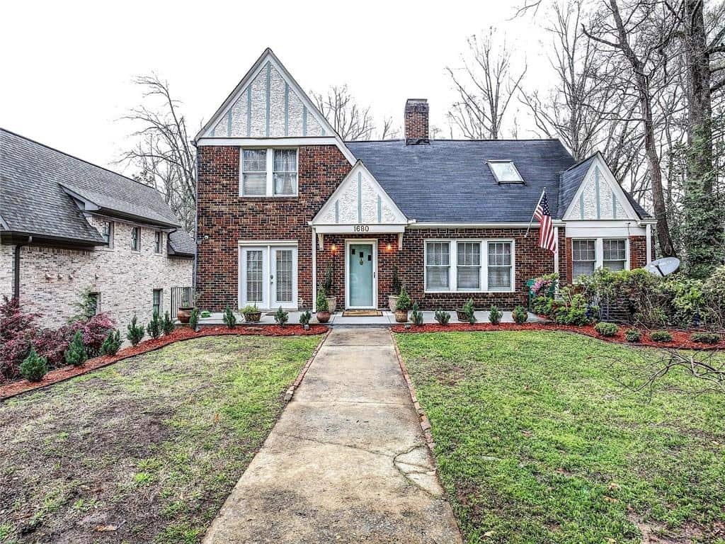 Listing photo 1