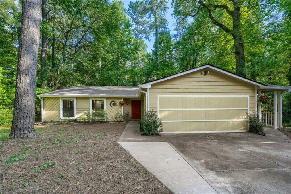 Listing photo 1
