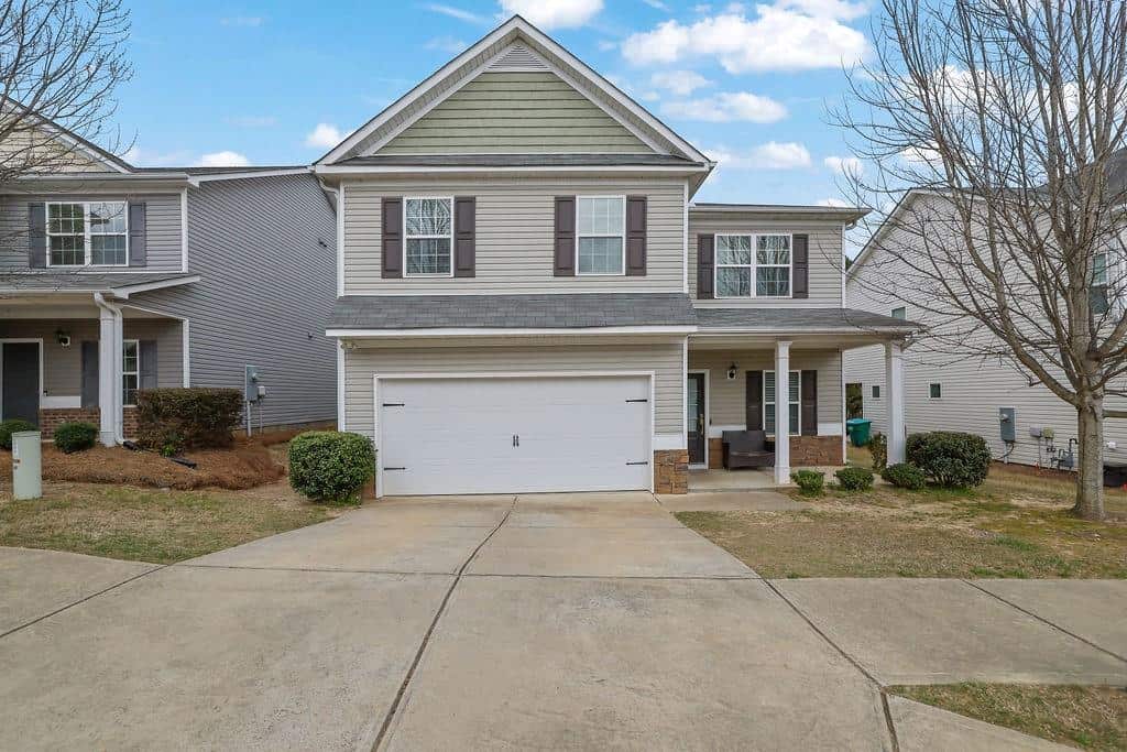 Listing photo 1