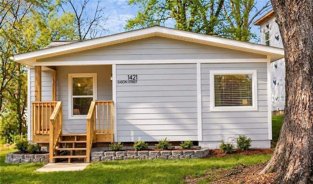 Listing photo 1