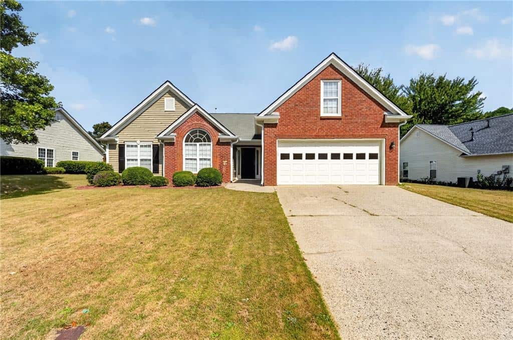 Listing photo 1