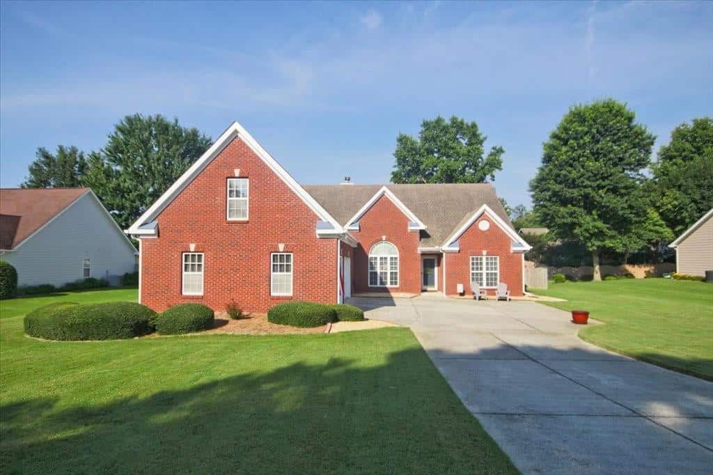Listing photo 1