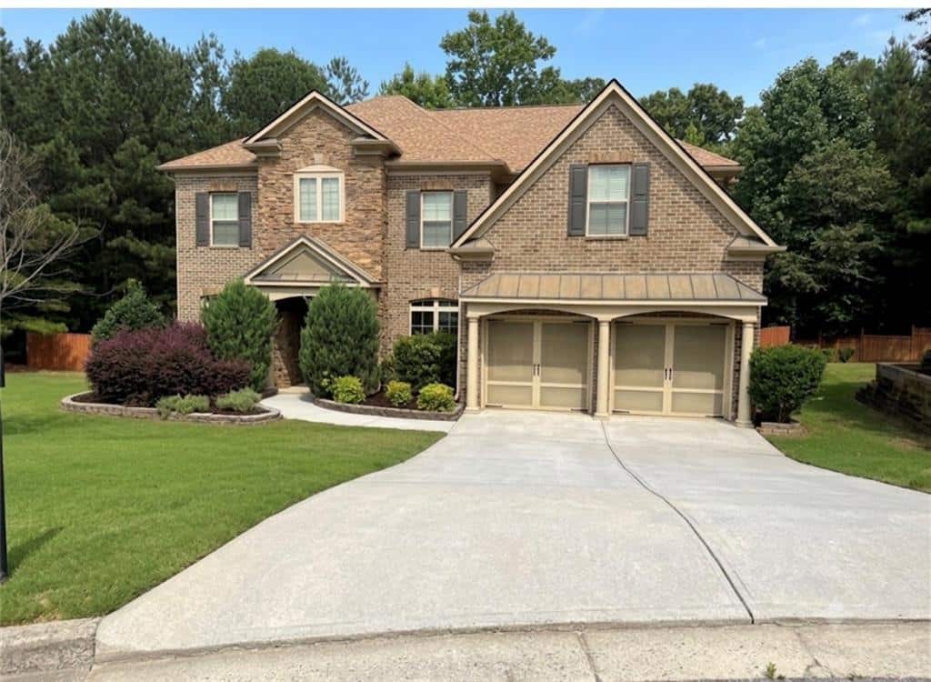 Listing photo 1