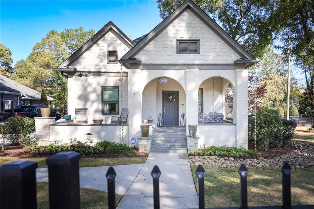 Listing photo 1